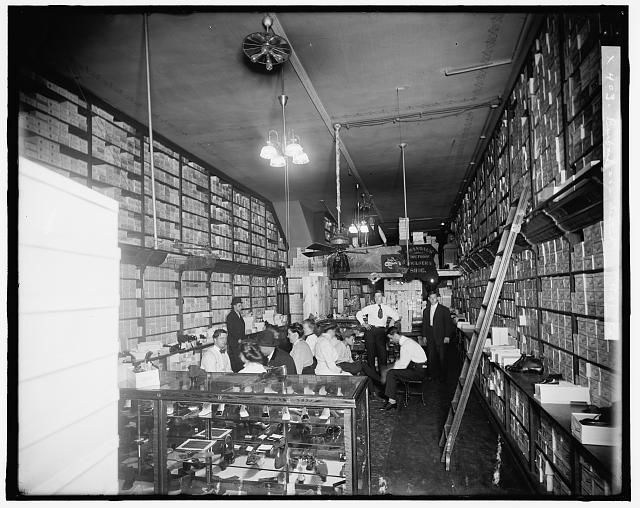 [Shoe store interior, probably Detroit, Mich.]
