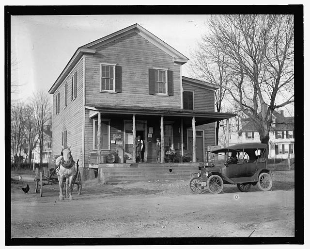 Country Store (Dawsonville), Ford car in front of store, probably H.E. French's c.1914