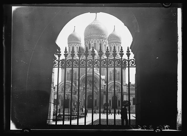 Poland's tribute to America. Warsaw's Russian church, in their desire to eliminate everything Russian, Poles, since the war, at first planned to tear down the magnificient cathedral of Alexander Nevski, a great edifice erected during the Russian domination in the hope that the religion of the Poles could be changed. After tearing the dome from the bell tower, however, the policy of the government was changed and the beautiful piece of architecture will now remain and probably will become a national museum. In this cathedral on July 4 was held the service at which blessings were invoked upon the Americans who have helped Poland by relief work during the past two years during which the country has been struggling to establish itself as a nation