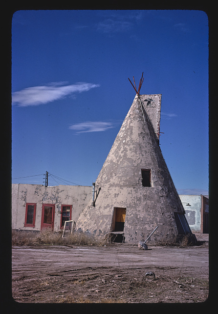 Teepee Building (probably a food stand), vertical, Route 66, Holbrook, Arizona