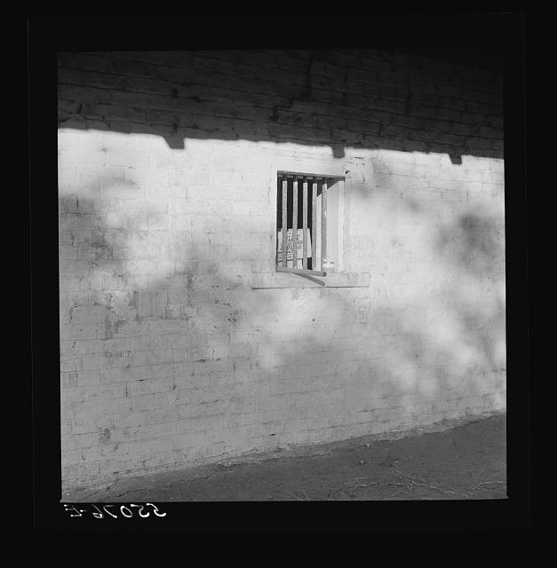 Melrose, Natchitoches Parish, Louisiana. "African" house, probably storeroom, smokehouse, or jail when built by mulattoes, now part of John Henry cotton plantation, originally the Yucca Plantation (from Spanish). See general caption