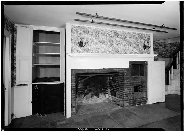 15.  Historic American Buildings Survey Robert J. Kelley, Photographer May 1958 KITCHEN FIREPLACE IN WEST ELEVATION AND SET TUB, THIS ELEVATION PROBABLY ADDED BY OLIVER PHELPS c. 1793 - Burbank-Hatheway House, Main Street, Suffield, Hartford County, CT