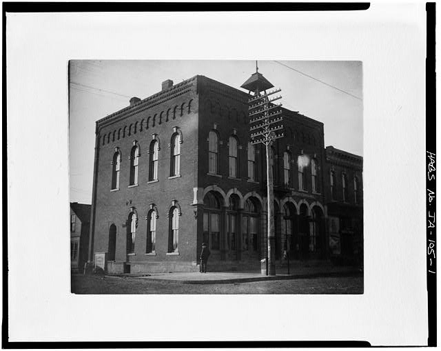 1.  Photocopy of photograph Date unknown, probably ca 1880-1910 MAIN FACADE AND SIDE - City Hall, Eighth & Allen Streets, Boone, Boone County, IA