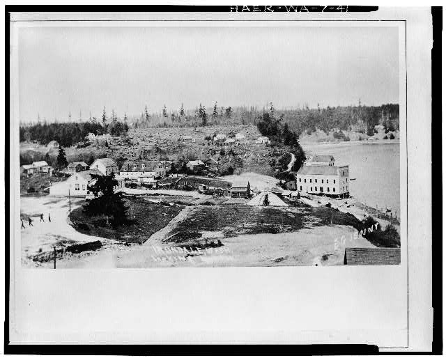 41.  Photocopy of photograph. TOWN OF IRONDALE, LOOKING SOUTH, BEFORE STEEL PLANT, probably 1909. (From the Robert Teagle Private Collection, Port Townsend, WA) - Irondale Iron & Steel Plant, Port Townsend, Jefferson County, WA
